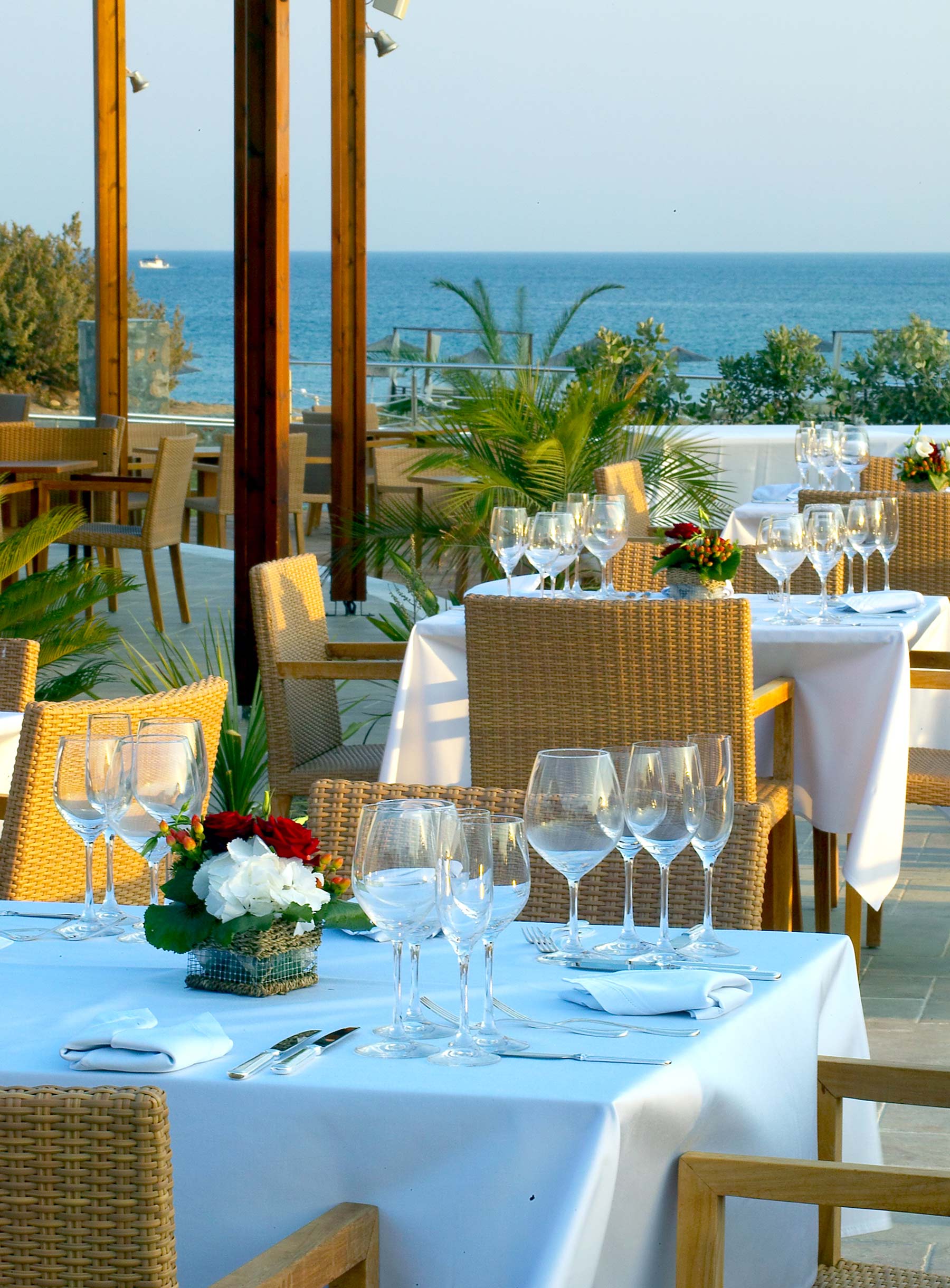 Pelagos Pool Restaurant