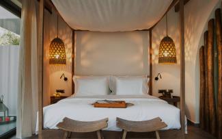 Rooms & Suites