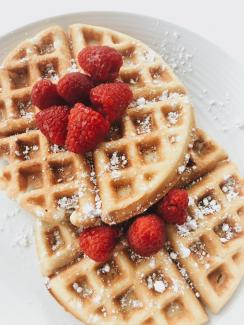 joyful-vWjvnhkjziI-unsplash (1) (1).jpg Dreams 'n' Creams
