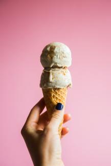 rachael-gorjestani-HLt6jQLf_J0-unsplash (1).jpg Dreams 'n' Creams